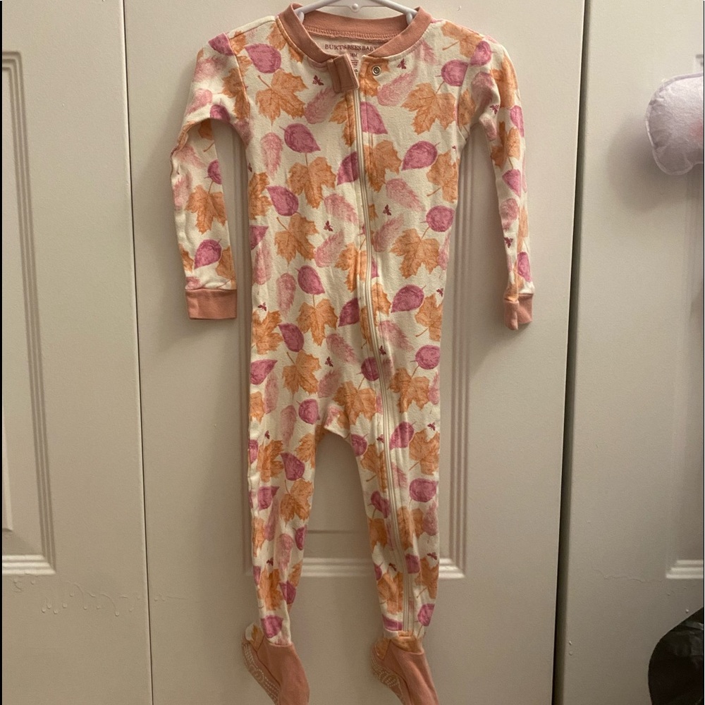Burt’s Bees baby Leaves PJS